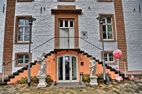 See 2 unbiased reviews of haus kretschmer, rated 5 of 5 on tripadvisor and ranked #15 of 23 restaurants in voerde. Wasserschloss Haus Voerde - ein tolles Standesamt - VerPOTTet