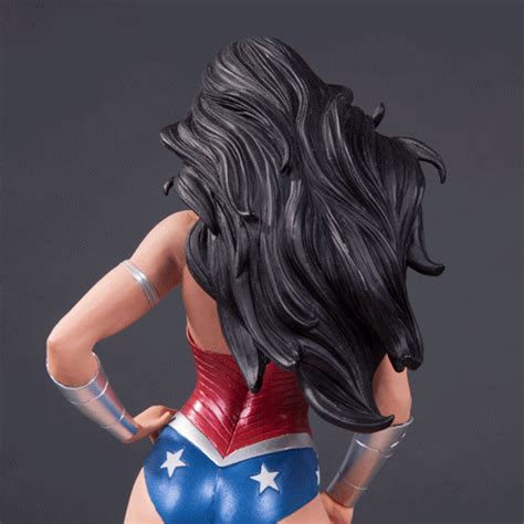 Dc Collectibles Goofing And Ing Off Wonder Woman Dc