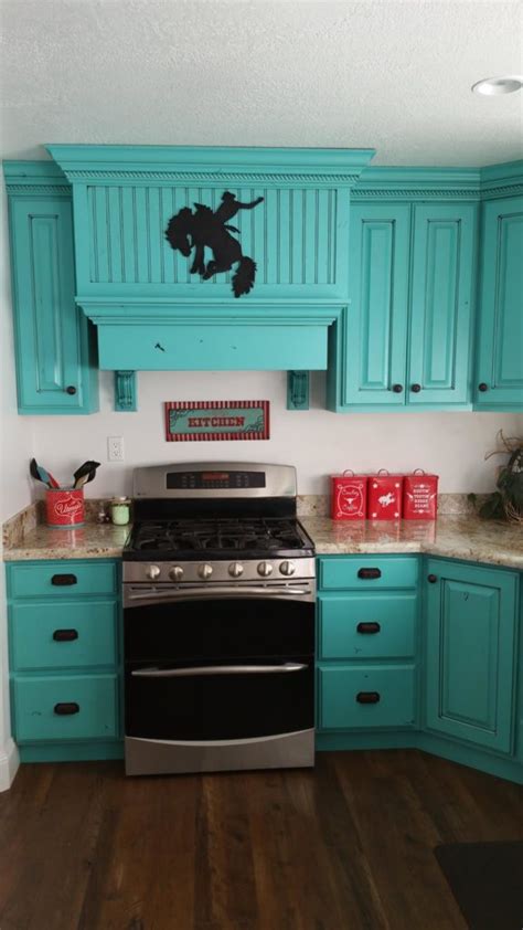 From small custom fireplaces and bookshelves to multiple unit apartment complexes, cnj can handle any size job.cnj prides itself in customer service and working one on one with the client to ensure the highest quality product at great prices. Creative Cabinets and Design Gallery - Welcome to Creative Cabinets - Utah Residential and ...
