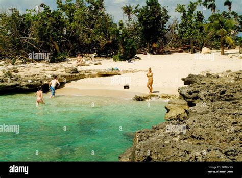 Badegäste Am Smith Cove Grand Cayman Cayman Inseln Schwimmen Und