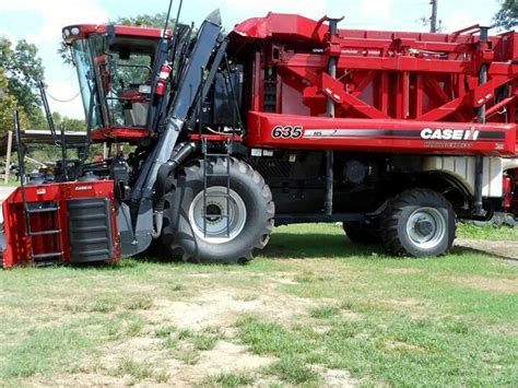 Case Ih 635 Cotton Picker Case Ih International Tractors Farm Machinery