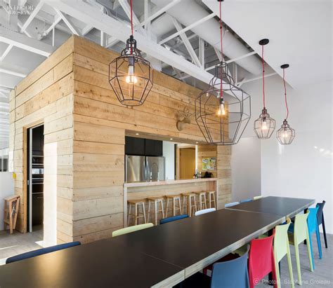 Work Better In 20 Simply Amazing Office Interiors