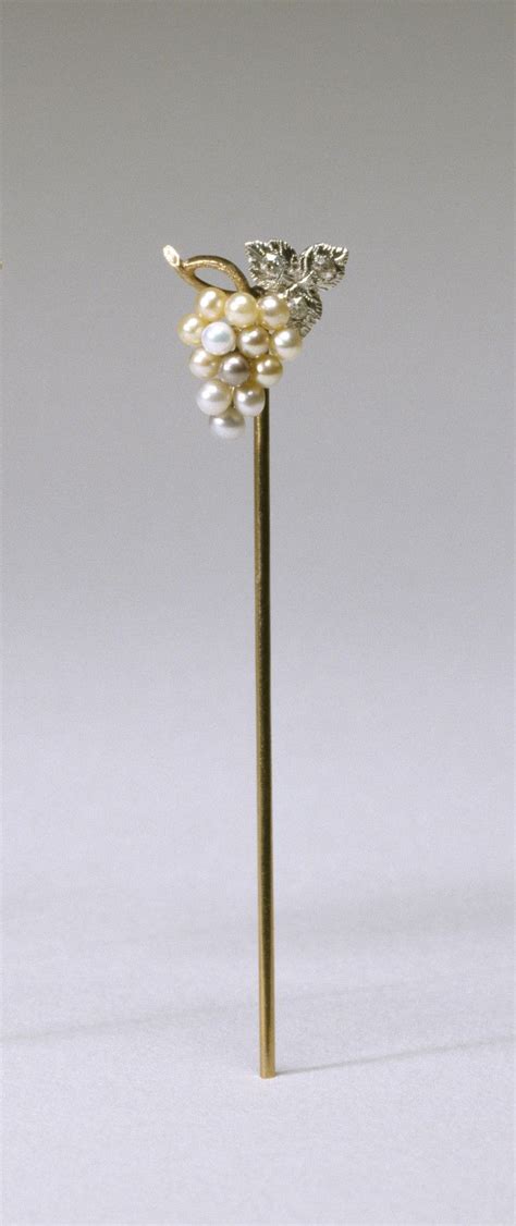 Stick Pin With Grapes Period1910 Mediumgold Diamonds Pearl Stick