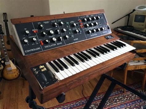 Still a teenager, kerry began circuiting kansas' as well as missouri's club scene with his band, performing his own original compositions, blending pop and psychedelic rock. MATRIXSYNTH: 1973 Moog Minimoog Model D, owned by Kerry ...
