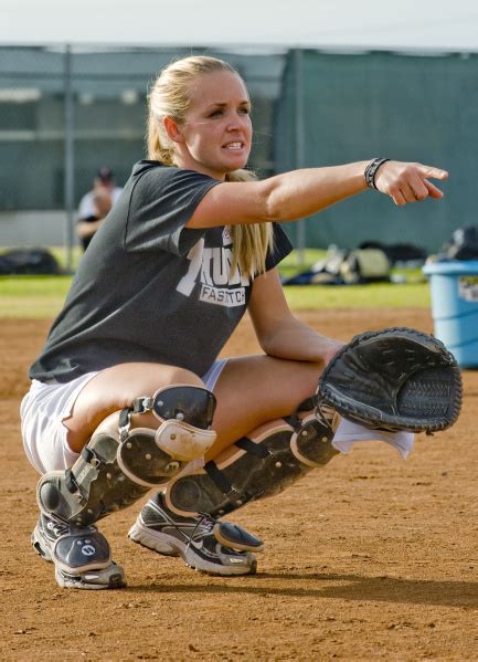 Megan Willis The New Face Of Softball Orange County Register