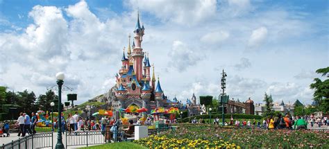 新しい Disney Land Paris ガサカトメガ