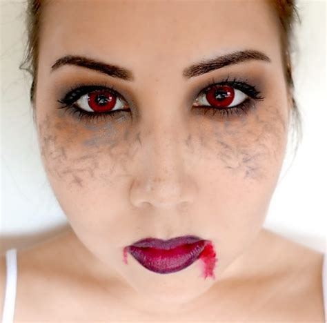 Easy Halloween Vampire Makeup Look Using Only Regular Makeup The