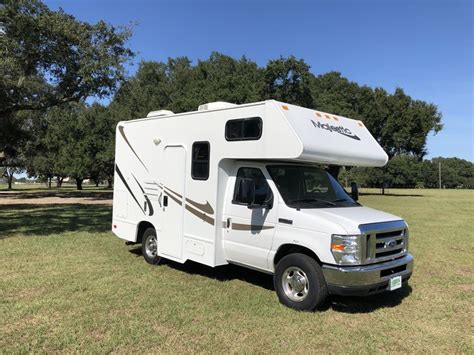 The show price was right at $50,000 making this attractive as a camper and a second vehicle rolled into one. 2016 Thor Motor Coach Majestic 19G, Class C RV For Sale in ...