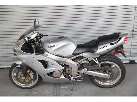 Kawasaki zzr 600 technical data, engine specs, transmission, suspension, dimensions, weight, ignition and performance. 2006 Kawasaki ZZR 600 for sale on 2040motos