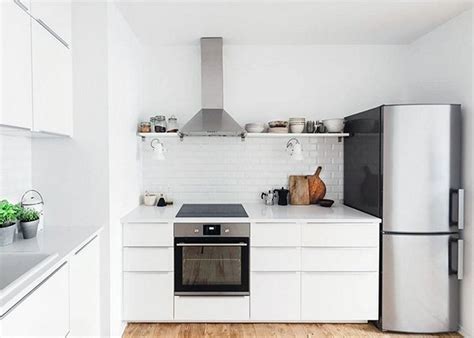 The uniting element of all minimalist kitchens is a neutral color palette. 10 Minimalist Kitchen Decor Ideas - Talkdecor