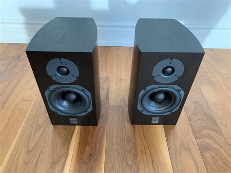 Atc Scm7 V3 Bookshelf Speakers Pair Black Ash Mint For Sale