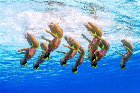 These Routines In The Olympic Synchronised Swimming Will Give You