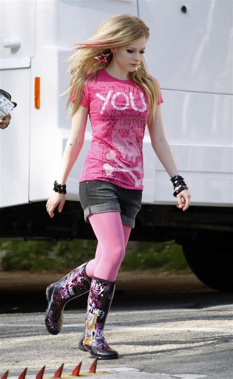 Avril Wear Abbey Dawn Clothing Hd Avril Lavigne Photo 9904409 Fanpop