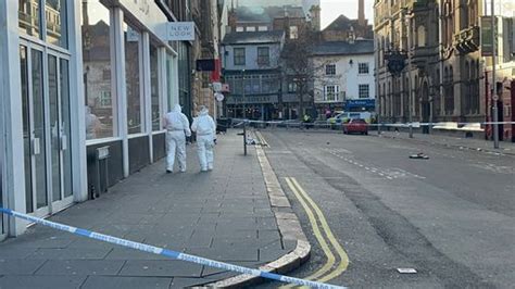 Police Cordons Taken Down After Two Men Stabbed In Nottingham City