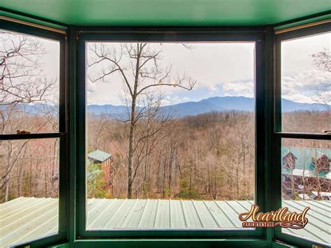 Our affordable 1 bedroom cabins in gatlinburg, tn are perfect for couples wanting quality time in the beautiful smoky mountains of tennessee. STARGAZER 3 bedroom Cabin in Gatlinburg, TN