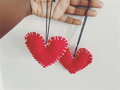 How To Make A Felt Heart Ornament Easy Step By Step Craft Tutorial