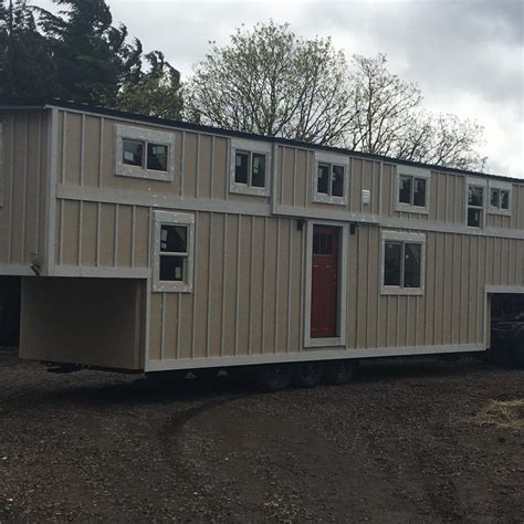 Now This Is Livin Too Tiny House For Rent In West Linn Oregon Tiny House Listings Tiny