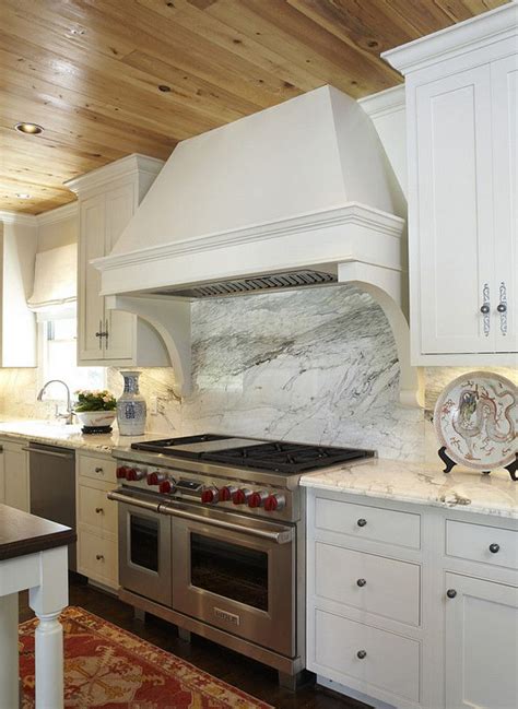 Whether it's for walls, painted cabinets, trim, exterior siding or a. Chantilly Lace OC-65. Benjamin Moore Chantilly Lace OC-65 ...