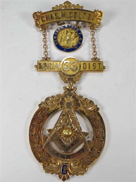 Antique Masonic 14 Kt Gold Past Master Breast Jewel