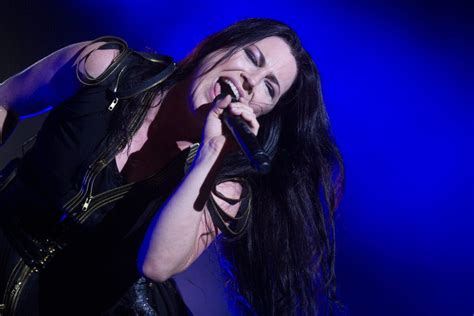 After 9 Years Evanescence Just Announced They Have A New Album Coming