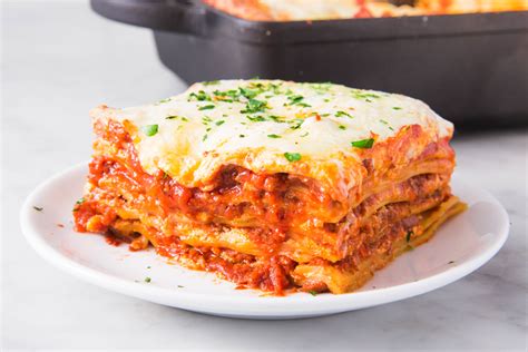 Try This Delicious Lasagna Recipe For Todays Dinner