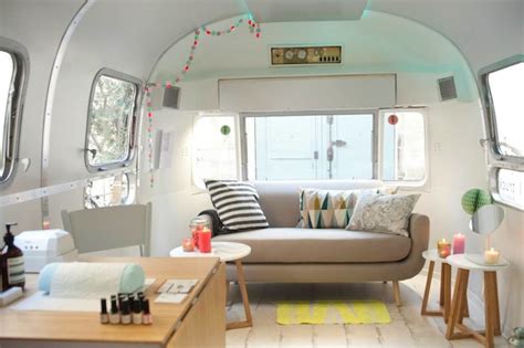 With each example, we show website rank, traffic data, and what their websites look like, so you can be inspired for your own. Mobile French Nail Salon in Airstream Trailer - Glamping.com
