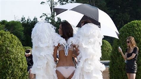 Kendall Jenner Becoming Victorias Secret Angel Glamour