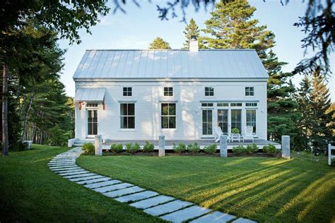 Transitional Style Coastal New England Home Modern Farmhouse Exterior