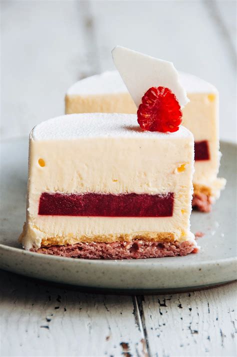 Chocolate orange mousse is one of the best combinations! Hint of Vanilla: Raspberry and Vanilla Bean Mousse Cake
