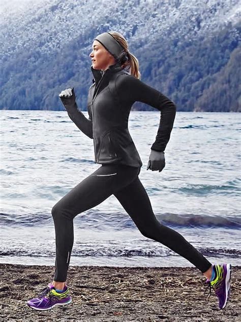 Pin By Georgia Leigh Robinson On Tracksuitgym Top Ideas Winter Running Outfit Workout