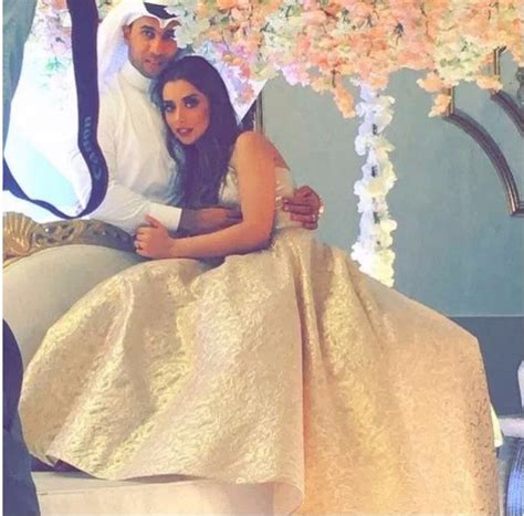 أحدث ظهور للفنانة المعتزلة شمس البارودي وزوجها حسن يوسف 10 يونيو، 2021 10 يونيو، 2021 0 تداول مستخدمو مواقع التواصل الاجتماعي، يوم الثلاثاء، وعلى نطاق واسع أحدث ظهور للفنان المصري، حسن يوسف. بلقيس تكشف الاسم الذي ستطلقه على مولودها دون كشف جنسه ...