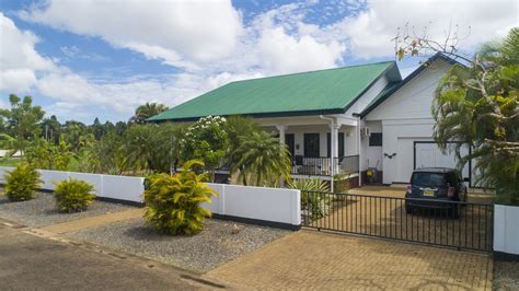 Huizen And Woningen Te Koop In Suriname Surgoed Makelaardij Nv