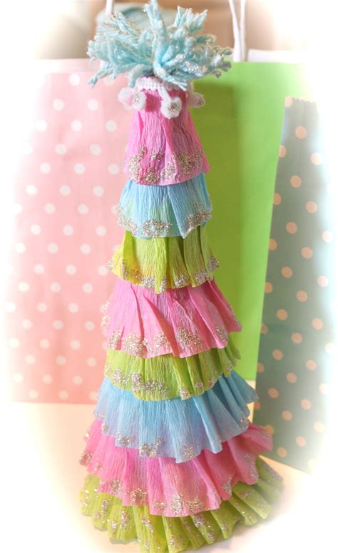 Joli Paquet Merry And Bright Crepe Paper Christmas Tree Tutorial