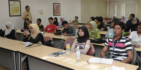 Asasi tesl uitm video resume | erin nadia. Kelebihan & Kelemahan Asasi/Foundation