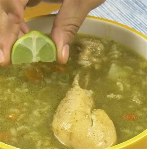 Cómo preparar Aguadito de pollo receta paso a paso VIDEO Recetas Buenazo