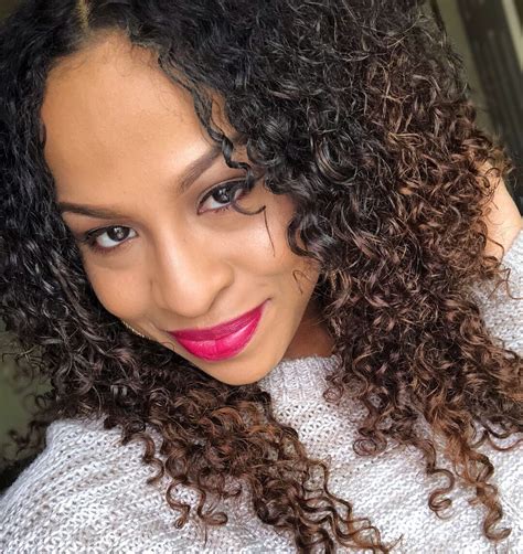 Curly hairdos are intense but super captivating. MarchQueen Virgin Malaysian Curly Weave Human Hair 4 ...