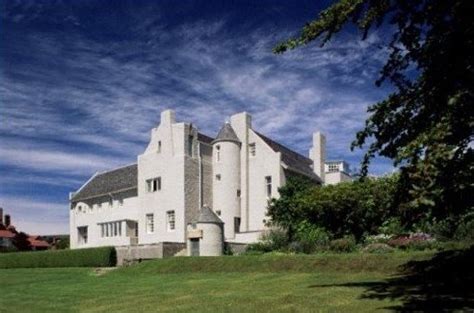 Enjoying the 'weathering' of this proud structure. Tour Scotland Photographs: Tour Scotland Photograph Hill ...