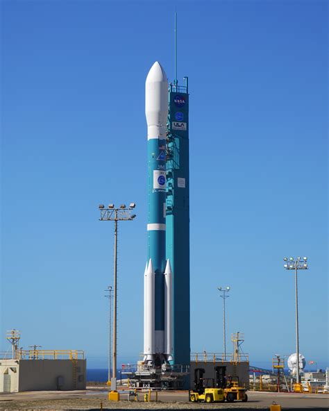 The First Delta Ii Rocket Launched On This Date In 1989 Spaceflight