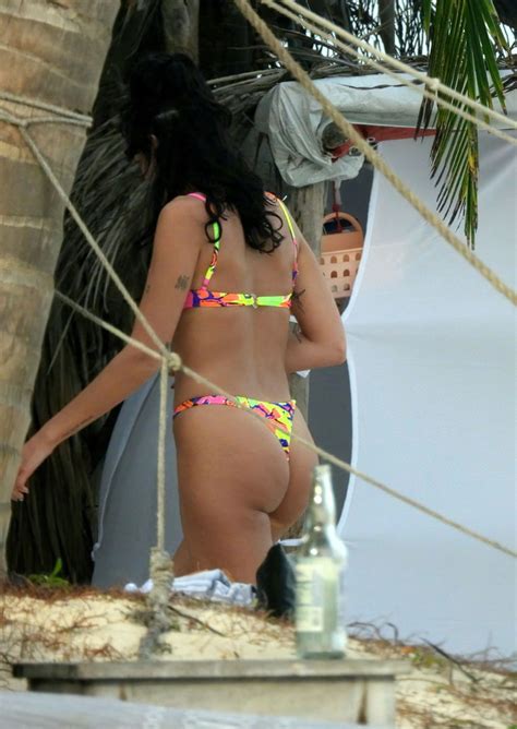 Dua Lipa Shows Off Her Perfect Bikini Body In Tulum Photos The
