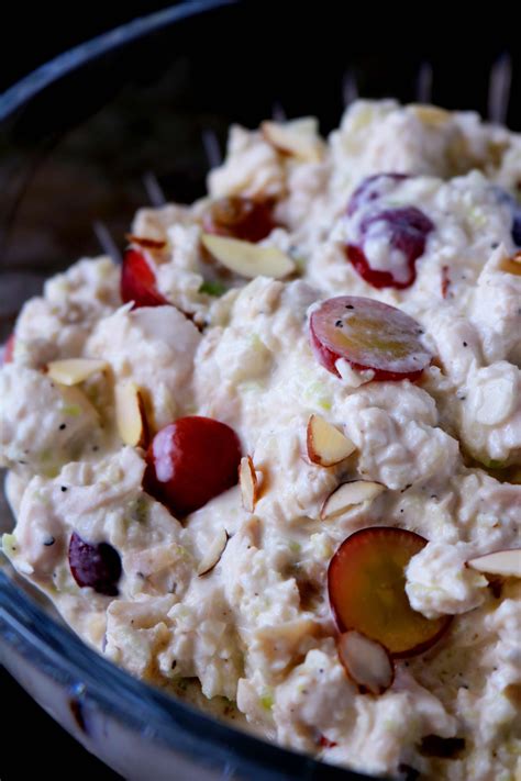 Believe me when i say this chicken salad is simply delicious. Easy Chicken Salad with Grapes and Almonds | Recipe - The ...