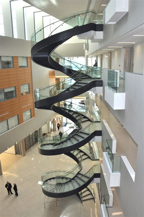 Spiral staircases can adopt different structural configurations. Circular Staircases Stringers | The Chicago Curve