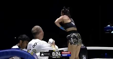 Bare Knuckle Boxer Who Flashed Crowd After Win Makes Ring Return Today Mirror Online