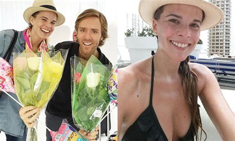 Jul 23, 2021 · hace unos días, surgió el rumor de que la familia de javiera suárez no estaría de acuerdo en que el doctor cristián arriagada rehiciera su vida después del fallecimiento de su esposa. FOTOS! Las picadas de la despedida de soltera "shopping ...