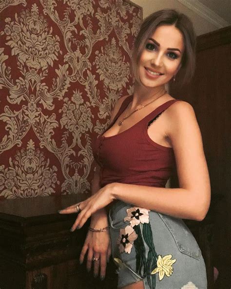 Ksenia Isaeva On Instagram Счастлива дома 🏠 Sexy Women Women Fashion