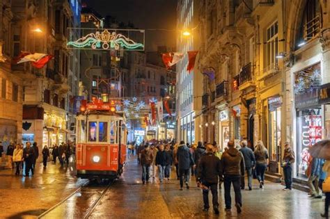 Guide To Istiklal Street Shopping In Istanbul Things To Do Buy Best