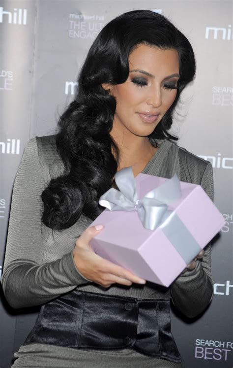 Kim Kardashian 22 Carat Diamond Ring Presentation In New York