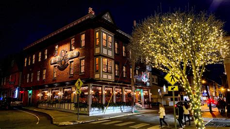 Newport Rhode Island, night after Christmas : r/pics