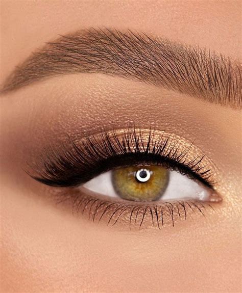 65 Pretty Eye Makeup Looks A Pop Of Gold Eye Shadow Wedding Eye