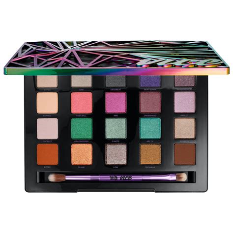 9 Colorful Eyeshadow Palettes That Are Perfect For A Vibrant Spring