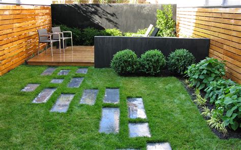 Backyard landscaping ideas for outdoor living. 24+ Townhouse Garden Designs, Decorating Ideas | Design ...